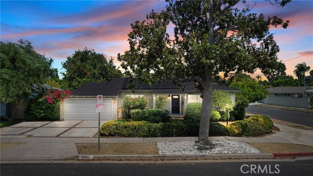 5834 Costello Avenue, Van Nuys (los Angeles), CA 91401