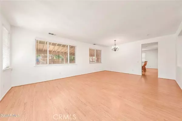 Lancaster, CA 93535,43341 Elizabeth Lane