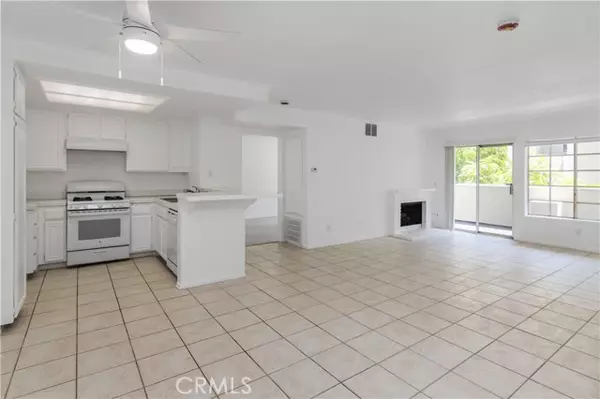 Winnetka (los Angeles), CA 91306,20235 Keswick Street #102