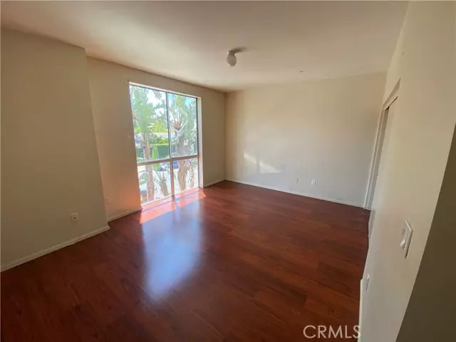 Canoga Park (los Angeles), CA 91303,7551 Jordan #210