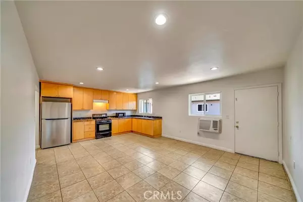 North Hollywood (los Angeles), CA 91606,6735 Elmer Avenue #19