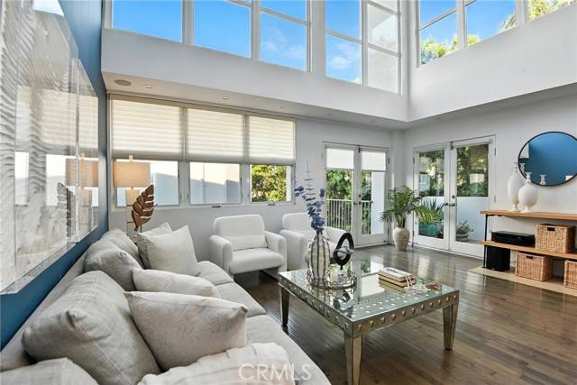 2203 3rd Street #1, Santa Monica, CA 90405