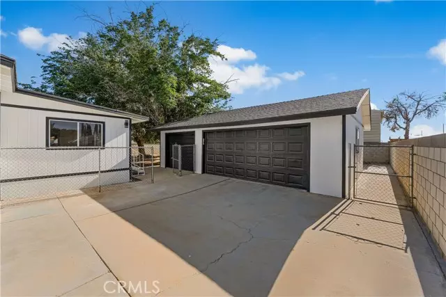 2465 55th Street, Rosamond, CA 93560