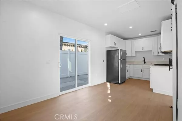 Tarzana (los Angeles), CA 91436,5501 Beckford