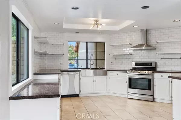Saugus (santa Clarita), CA 91350,21714 Jeffers Lane