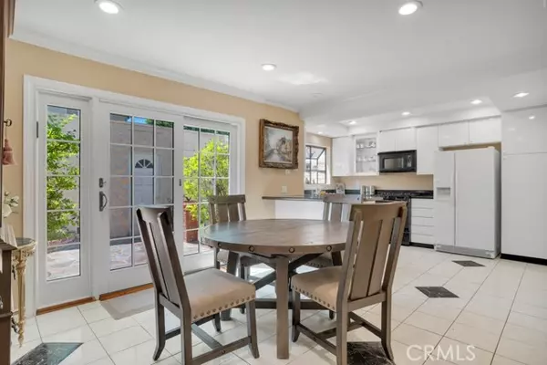 Tarzana (los Angeles), CA 91356,5644 Etiwanda Avenue #5