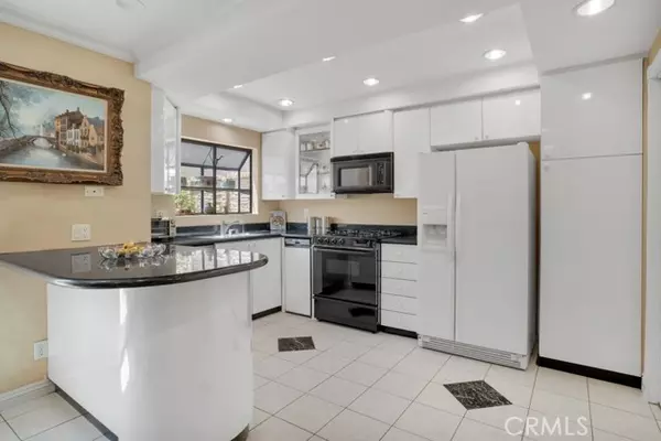 Tarzana (los Angeles), CA 91356,5644 Etiwanda Avenue #5