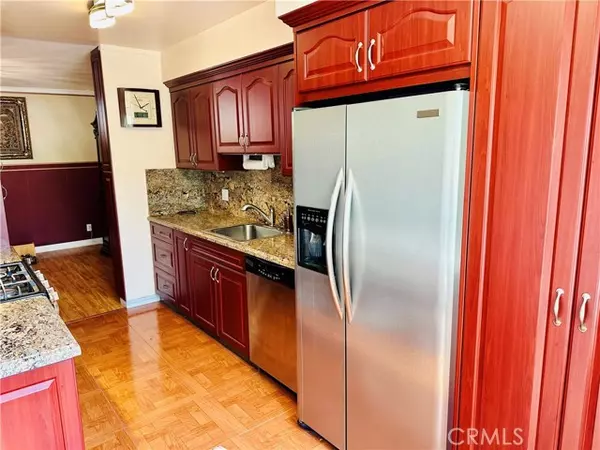 North Hollywood (los Angeles), CA 91606,6225 Coldwater Canyon Avenue #117