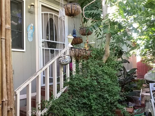 Newhall (santa Clarita), CA 91321,23450 Newhall Avenue #40