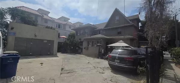 Los Angeles, CA 90007,1591 W Adams Boulevard