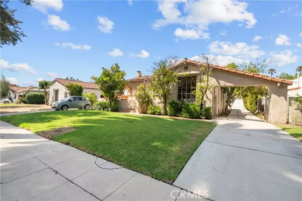 Los Angeles, CA 90025,2113 Midvale Avenue