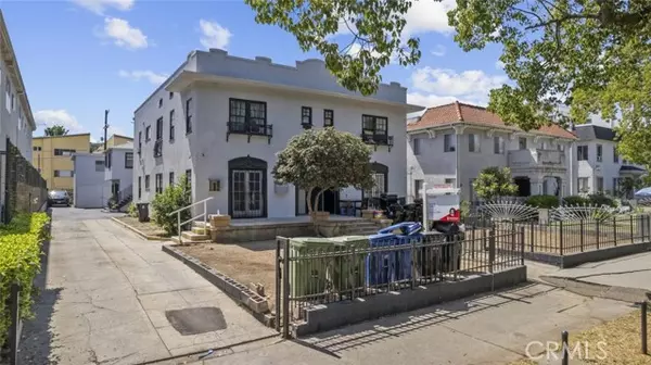 Los Angeles, CA 90004,525 N Kenmore Avenue