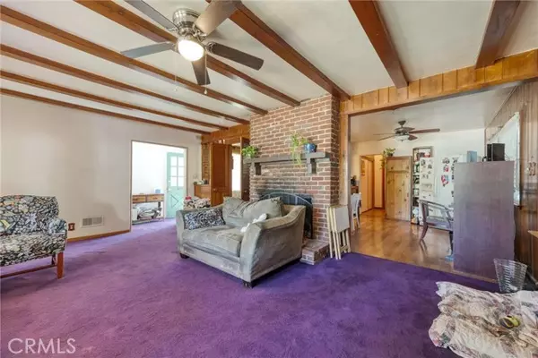 North Hollywood (los Angeles), CA 91606,6232 Riverton Avenue