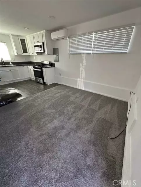 Canoga Park (los Angeles), CA 91304,8135 Loma Verde Avenue