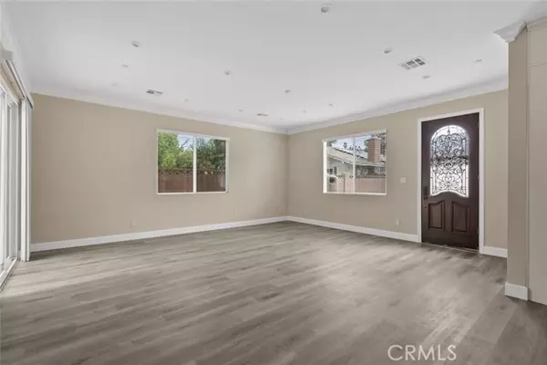 Van Nuys (los Angeles), CA 91406,17223 Cantlay Street