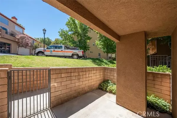 Saugus (santa Clarita), CA 91350,22713 Copper Hill Drive #42