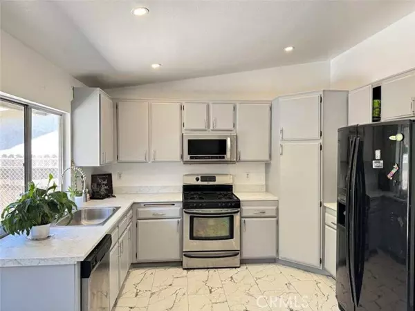 Newhall (santa Clarita), CA 91321,24389 La Glorita Circle