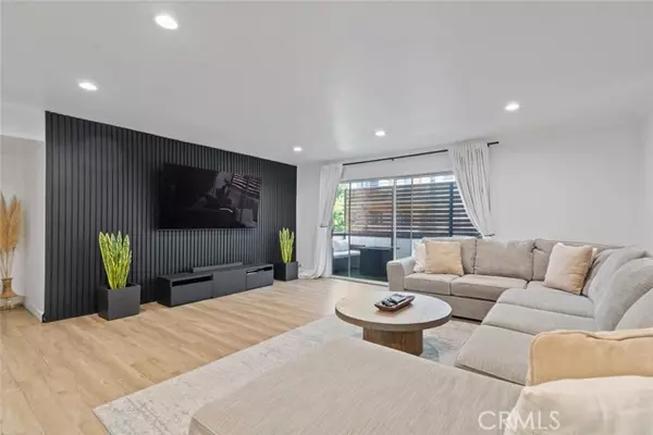 14414 Addison Street #24, Sherman Oaks, CA 91423