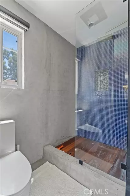 Sherman Oaks, CA 91423,5050 Coldwater Canyon Ave #310