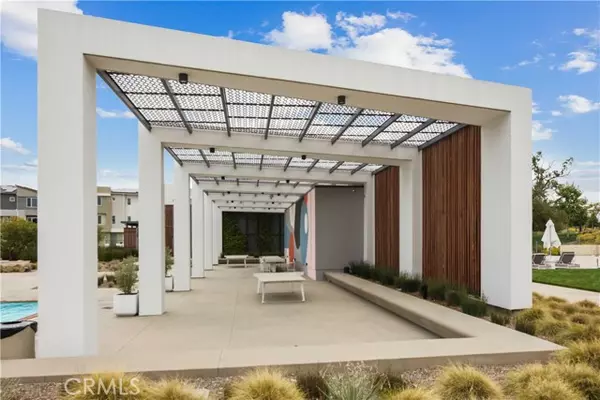 Valencia (santa Clarita), CA 91381,26973 Prospector Road #302