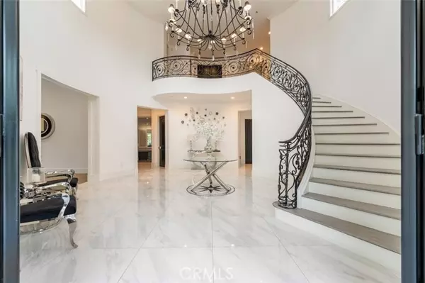 Calabasas, CA 91302,5633 Newcastle Ln