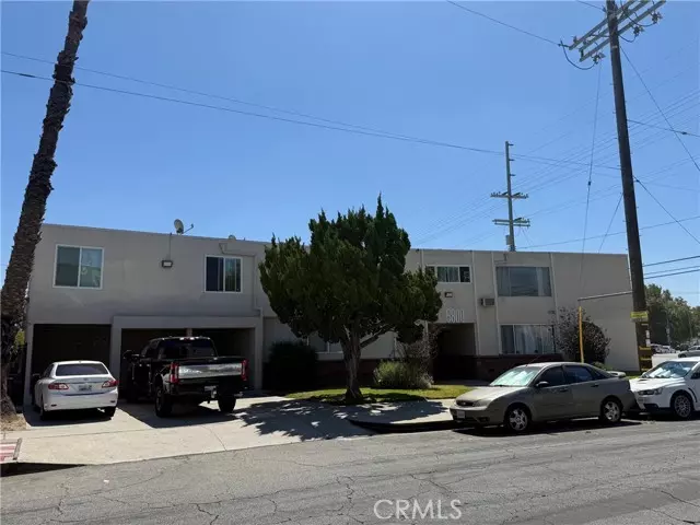 6800 Varna Avenue, Van Nuys (los Angeles), CA 91405