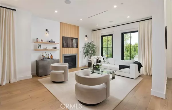 Sherman Oaks, CA 91423,4143 Davana Road