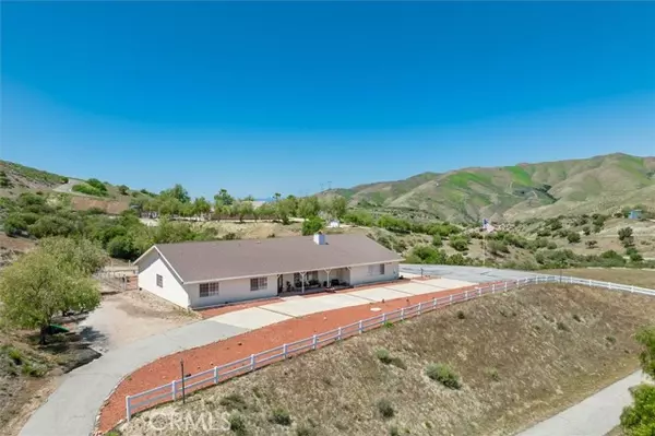 13700 Summit Knoll Road, Agua Dulce, CA 91390