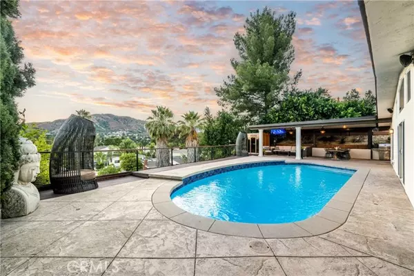 Granada Hills (los Angeles), CA 91344,12651 Darla Avenue