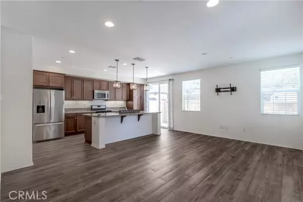 Saugus (santa Clarita), CA 91350,22059 Barrington Way