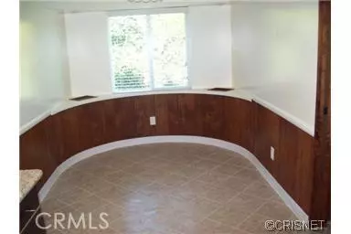 Tarzana (los Angeles), CA 91335,18413 Sylvan Street
