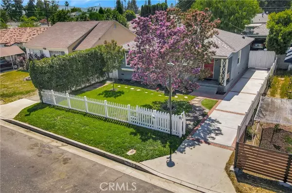 Los Angeles, CA 91406,6455 Densmore Avenue