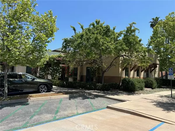 Ojai, CA 93023,407 Bryant Circle