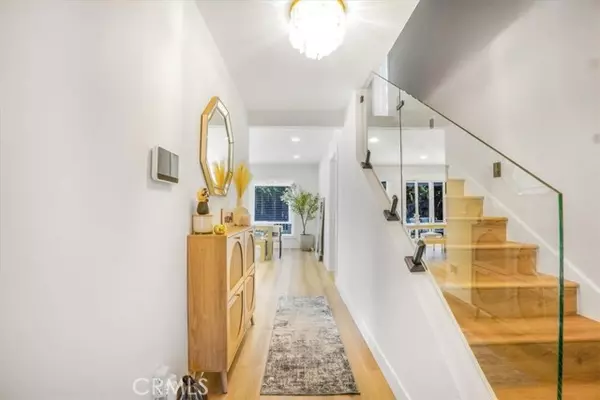 West Hills (los Angeles), CA 91307,22612 Kittridge Street