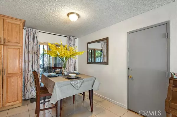 Los Angeles, CA 90011,1008 E 51st Street