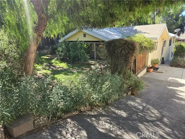 23329 Raymond Street, Chatsworth (los Angeles), CA 91311