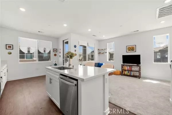 Ontario, CA 91762,4276 S Montoya Paseo