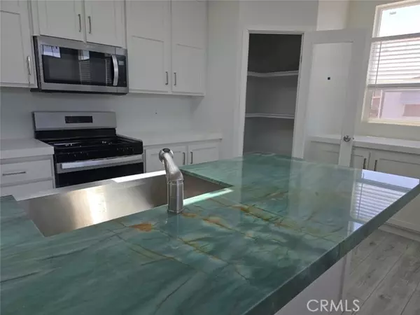 Santa Ana, CA 92704,432 S Harbor Boulevard #101