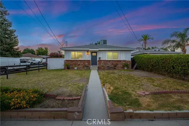 18557 Napa Street, Northridge (los Angeles), CA 91324