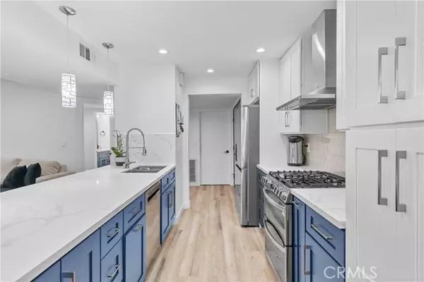 Tarzana (los Angeles), CA 91356,5325 Lindley Avenue #106