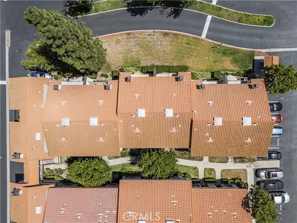 Calabasas, CA 91302,5602 Las Virgenes Road #79