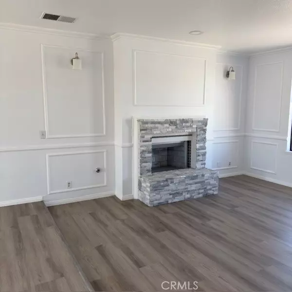 Victorville, CA 92395,15682 Kingswood Drive