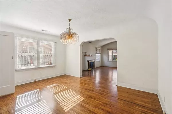 Los Angeles, CA 90043,6608 Arlington Avenue