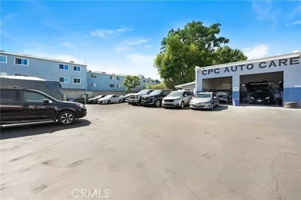 Canoga Park (los Angeles), CA 91303,Address not disclosed