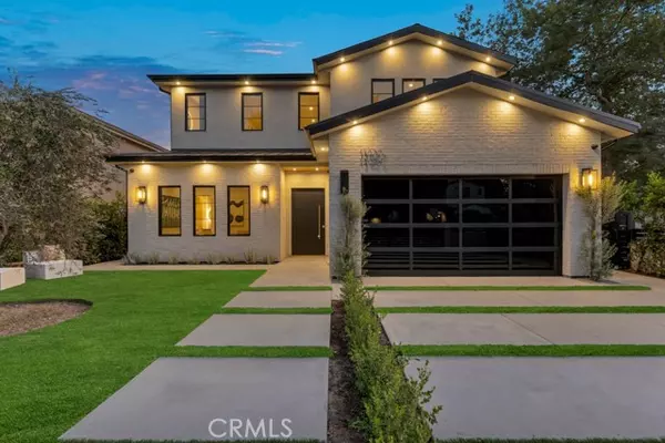 Studio City (los Angeles), CA 91604,13024 Bloomfield Street