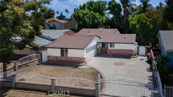 Los Angeles, CA 91406,15948 Wyandotte Street