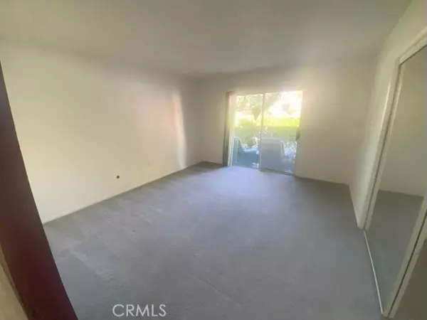 Newhall (santa Clarita), CA 91321,26827 Circle Of The Oaks