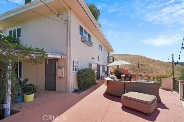 Woodland Hills (los Angeles), CA 91364,22628 Quinta Road