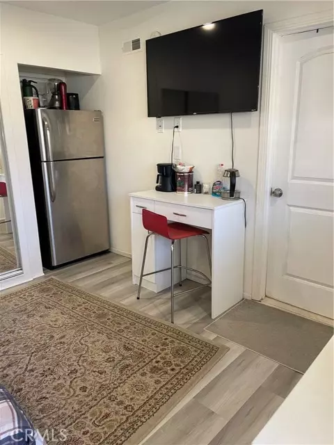 Winnetka (los Angeles), CA 91306,20619 Cohasset Street