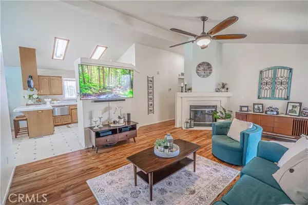 Canyon Country (santa Clarita), CA 91351,20164 Crestview Dr.